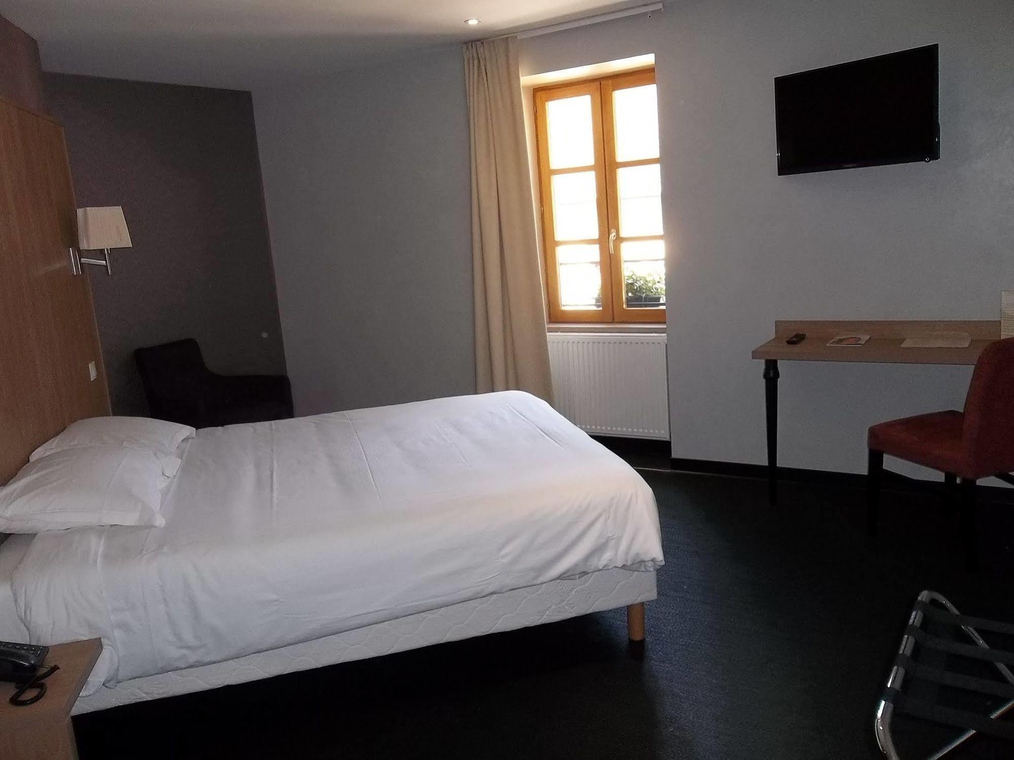 Logis L'Hotel D'Arc Arc-sur-Tille Ngoại thất bức ảnh