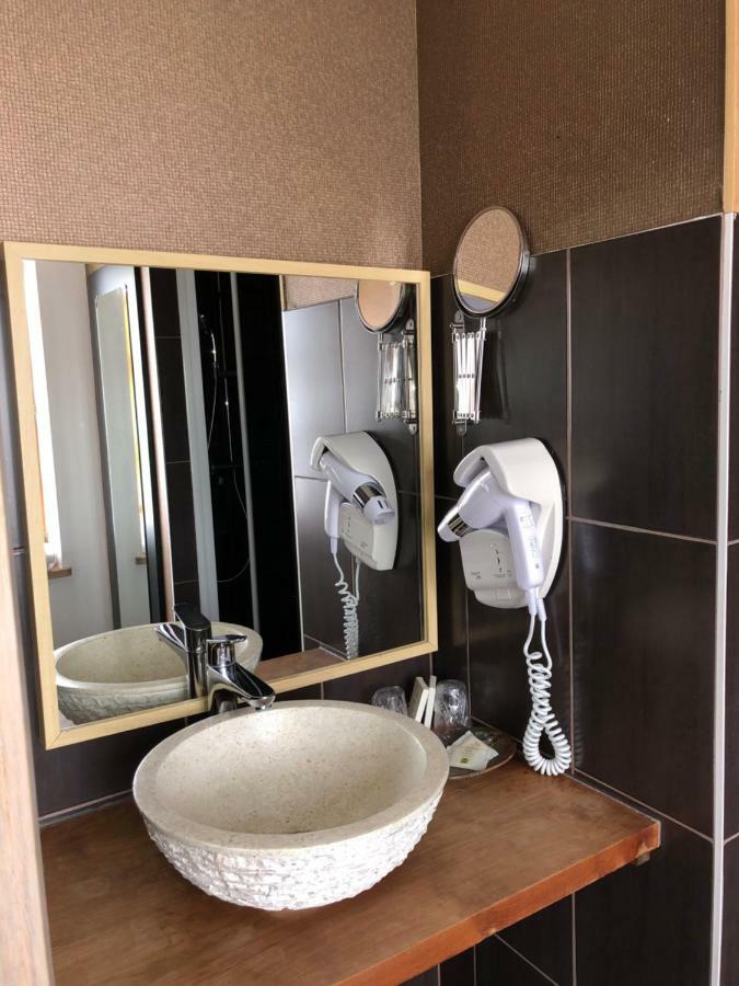 Logis L'Hotel D'Arc Arc-sur-Tille Ngoại thất bức ảnh